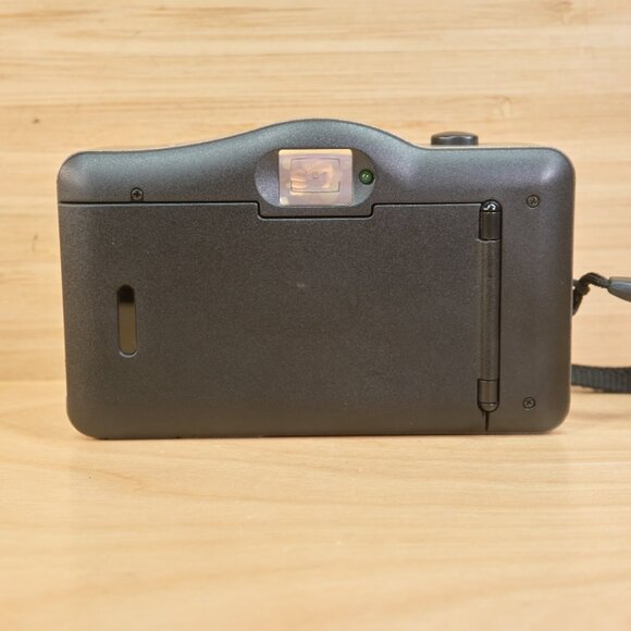 Vintage Bell & Howell BF 905 / 35mm Point and Shoot Film Camera / Tested - Picture 4 of 7